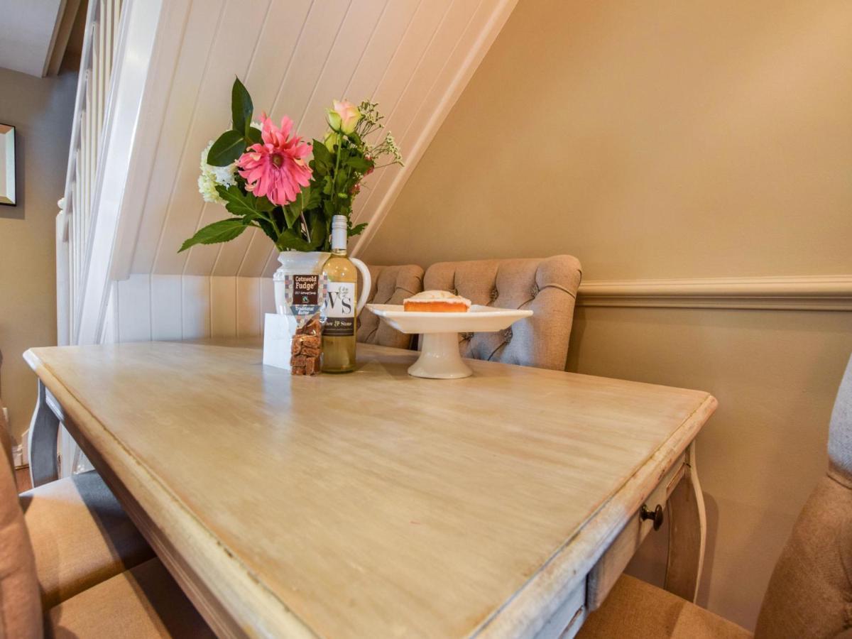 Appletree Cottage Bourton-on-the-Water ภายนอก รูปภาพ